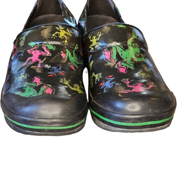 Dansko Vegan Volley Comfort Clogs Printed Frogs Black Size 39 US 8.5 9 Shoes - Picture 9 of 12
